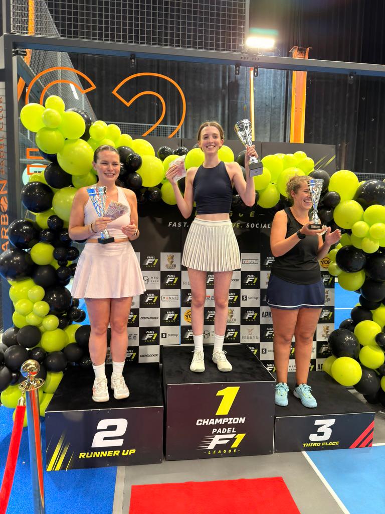 Women's Division 1 podium at Carbon Padel